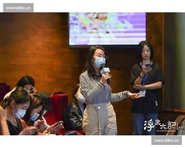 围绕剧本的英文是什么多维度探讨语言表达与影视创作应用丰富性主题